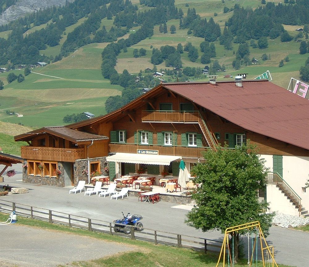 Hotel Les Bernards プラーズ・シュル・アルリー エクステリア 写真